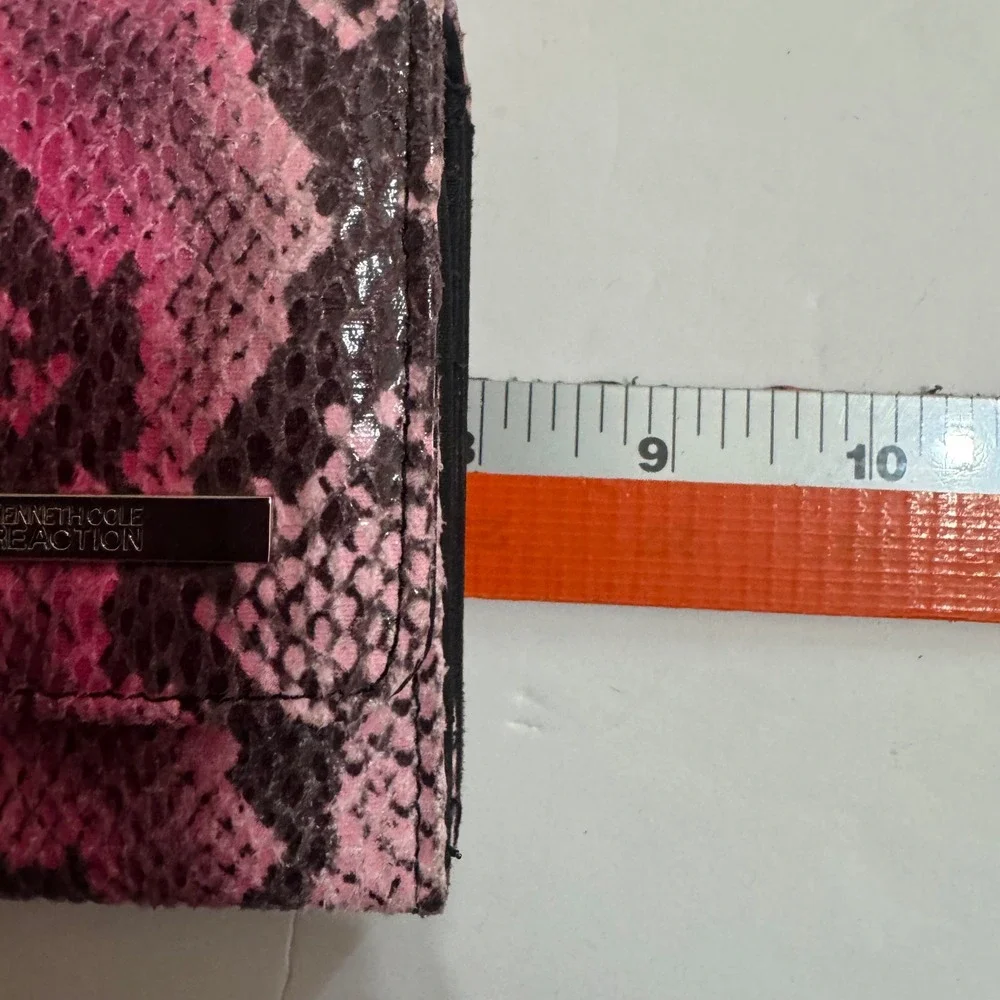 Kenneth Cole Reaction Pink Orange Snakeskin Trifold Wallet Faux Leather Clutch